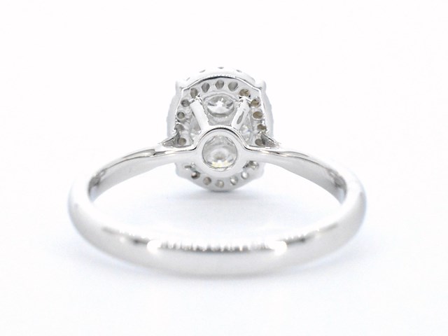 Witgouden ring met diamanten in ovaal vorm - afbeelding 9 van  11