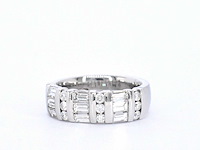 Witgouden ring met diamanten - afbeelding 7 van  10