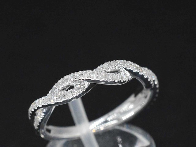 Witgouden ring met diamanten - afbeelding 5 van  9