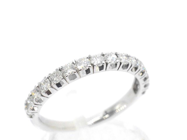 Witgouden ring met diamanten - afbeelding 6 van  10