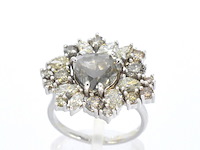 Witgouden ring met diamanten