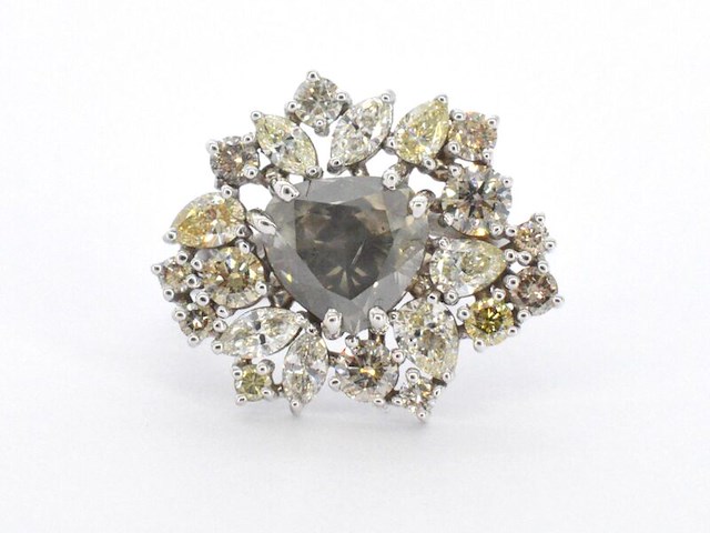 Witgouden ring met diamanten - afbeelding 9 van  12