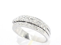 Witgouden ring met diamanten - afbeelding 6 van  12