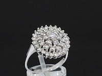Witgouden ring met diamanten - afbeelding 4 van  8