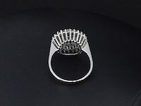 Witgouden ring met diamanten - afbeelding 6 van  8