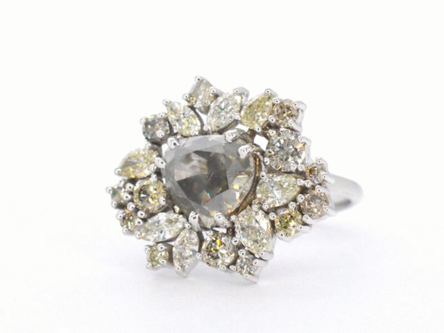 Witgouden ring met diamanten - afbeelding 6 van  11