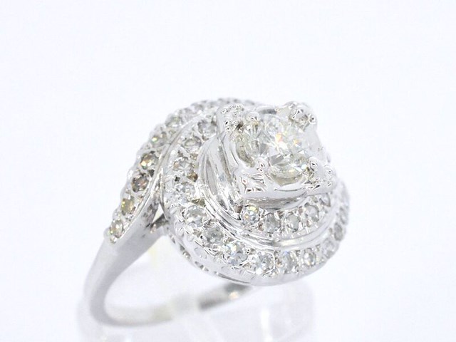 Witgouden ring met diamanten - afbeelding 6 van  11