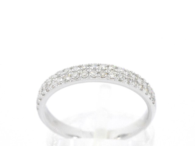 Witgouden ring met diamanten - afbeelding 1 van  11