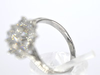 Witgouden ring met diamanten - afbeelding 7 van  9