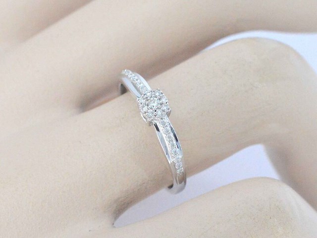 Witgouden ring met diamanten - afbeelding 3 van  10