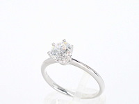 Witgouden ring met een briljant geslepen diamant van 0.70 carat - afbeelding 4 van  7