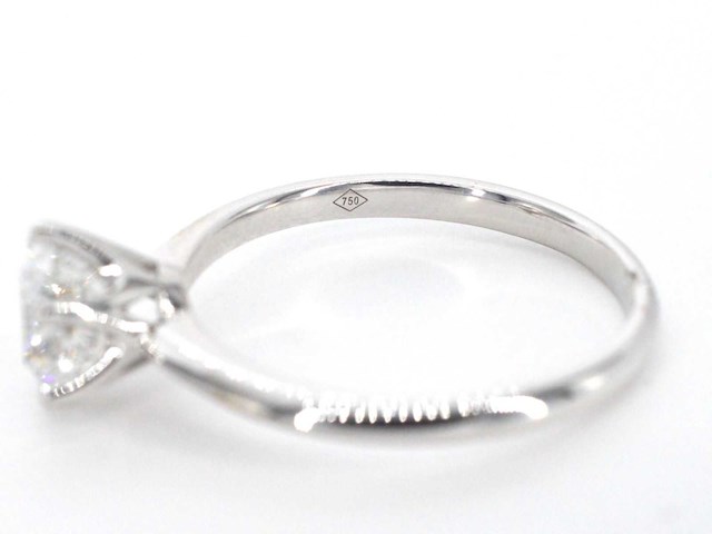 Witgouden ring met een briljant geslepen diamant van 0.70 carat - afbeelding 7 van  7