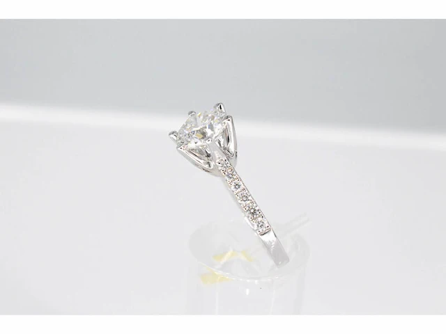Witgouden ring met een diamant van 1.00 carat - afbeelding 3 van  8