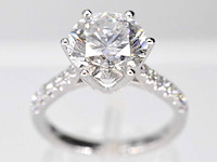 Witgouden ring met een diamant van 2.00 carat
