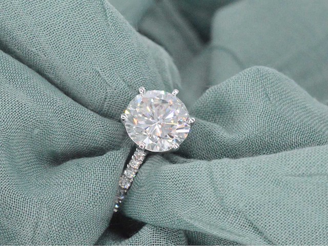 Witgouden ring met een diamant van 4.00 carat - afbeelding 2 van  10