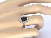 Witgouden ring met een natuurlijke saffier en natuurlijke diamanten - afbeelding 5 van  12