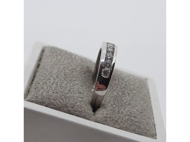 Witgouden ring met een railzetting, 18 karaats - afbeelding 11 van  13