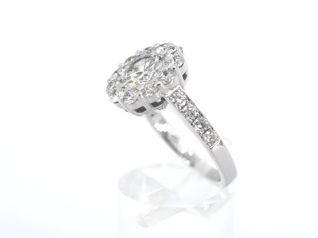 Witgouden ring met grote diamanten - afbeelding 5 van  10