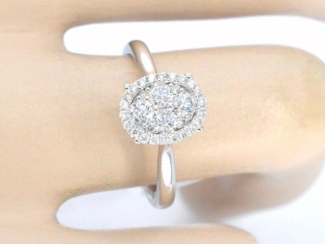 Witgouden ring met natuurlijke diamanten in ovaal vorm - afbeelding 4 van  11