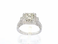 Witgouden ring met natuurlijke diamanten waarvan een grote radiant geslepen diamant en meerdere kleine briljanten - afbeelding 6 van  12