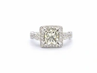 Witgouden ring met natuurlijke diamanten waarvan een grote radiant geslepen diamant en meerdere kleine briljanten - afbeelding 8 van  12