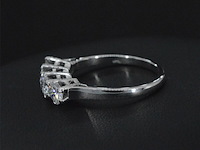 Witgouden ring met natuurlijke diamanten - afbeelding 3 van  6