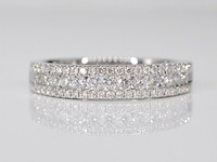 Witgouden ring met natuurlijke diamanten - afbeelding 1 van  8