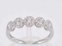 Witgouden ring met natuurlijke diamanten - afbeelding 1 van  10