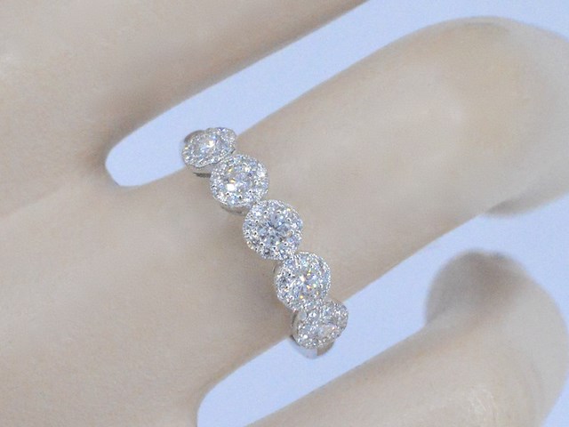 Witgouden ring met natuurlijke diamanten - afbeelding 3 van  10