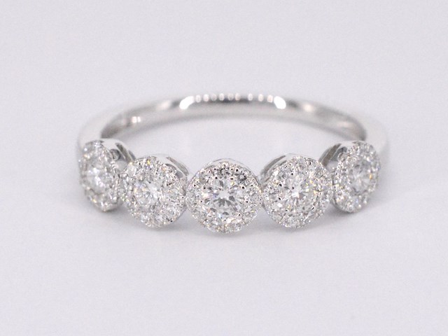 Witgouden ring met natuurlijke diamanten - afbeelding 7 van  10