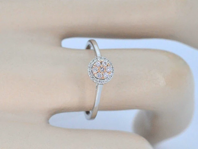 Witgouden ring met natuurlijke roze en witte diamant - afbeelding 2 van  8