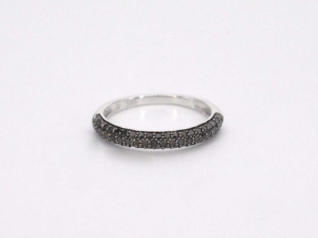 Witgouden ring met zwarte briljant diamanten - afbeelding 8 van  10