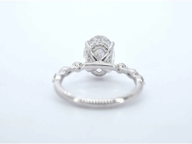 Witgouden ring ovale diamant 3.00 ct - afbeelding 3 van  11