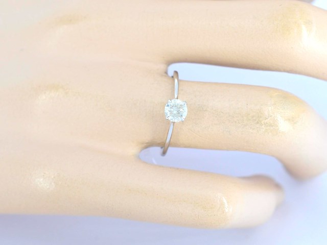 Witgouden ring solitair met natuurlijke briljant geslepen diamanten - afbeelding 4 van  11