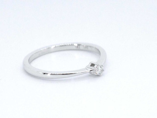 Witgouden ring solitaire met een briljant geslepen diamant - afbeelding 10 van  10