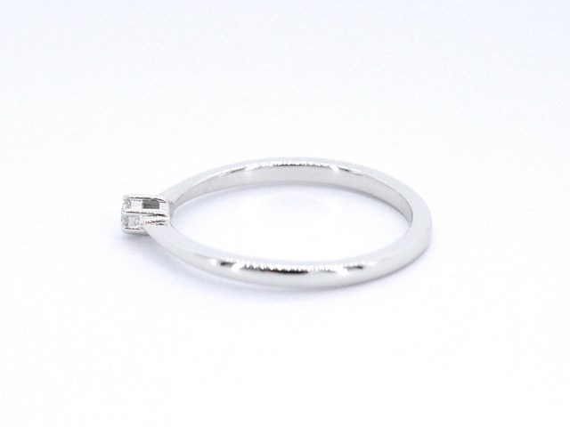 Witgouden ring solitaire met een briljant geslepen diamant - afbeelding 7 van  11