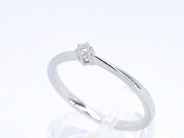Witgouden ring solitaire met een briljant geslepen natuurlijke diamant - afbeelding 5 van  11