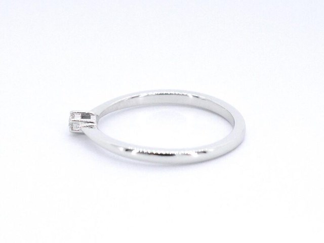 Witgouden ring solitaire met een briljant geslepen natuurlijke diamant - afbeelding 7 van  11