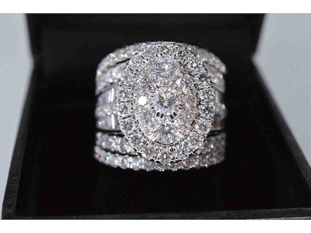 Witgouden ring vol gezet met diamanten 5.50 carat - afbeelding 4 van  8