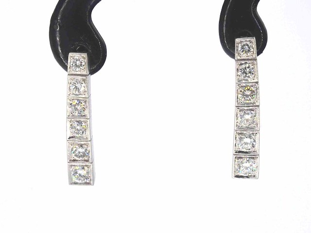 Witgouden riviera oorbellen met natuurlijke diamant - afbeelding 1 van  8