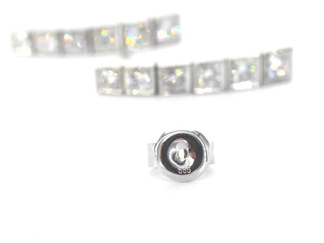 Witgouden riviera oorbellen met natuurlijke diamant - afbeelding 6 van  8