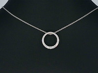 Witgouden ronde hanger met briljant geslepen diamanten, excl. ketting - afbeelding 2 van  9