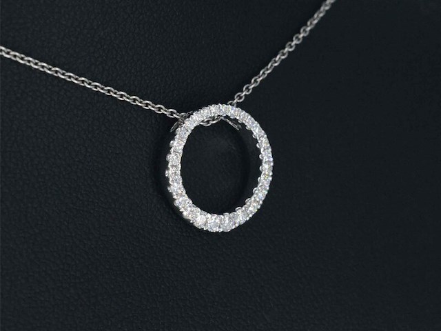 Witgouden ronde hanger met briljant geslepen diamanten, excl. ketting - afbeelding 4 van  9