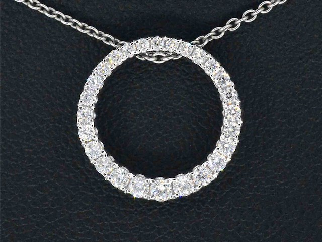 Witgouden ronde hanger met briljant geslepen diamanten - afbeelding 1 van  8