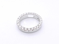 Witgouden ronde hanger met briljant geslepen diamanten - afbeelding 7 van  8