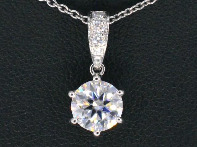 Witgouden solitair hanger met een diamant 1.00 carat - afbeelding 1 van  6