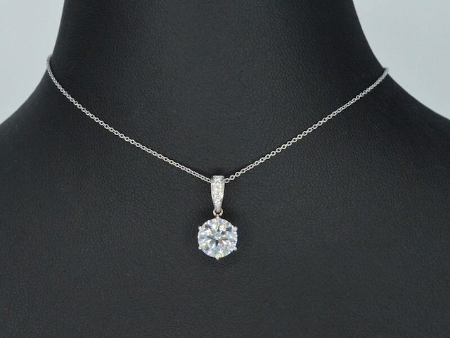 Witgouden solitair hanger met een diamant van 1.50 carat, excl. ketting - afbeelding 2 van  7