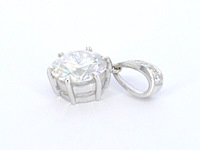 Witgouden solitair hanger met een diamant van 1.50 carat, excl. ketting - afbeelding 4 van  7