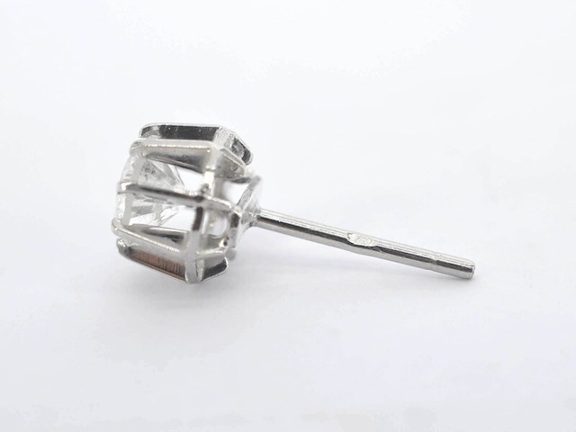 Witgouden solitair oorbellen 1.60 carat - afbeelding 4 van  7
