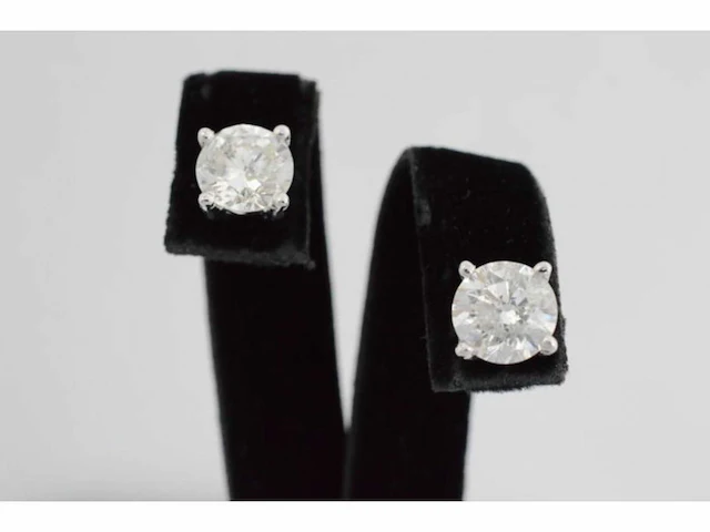 Witgouden solitair oorbellen 2.00 ct - afbeelding 1 van  5